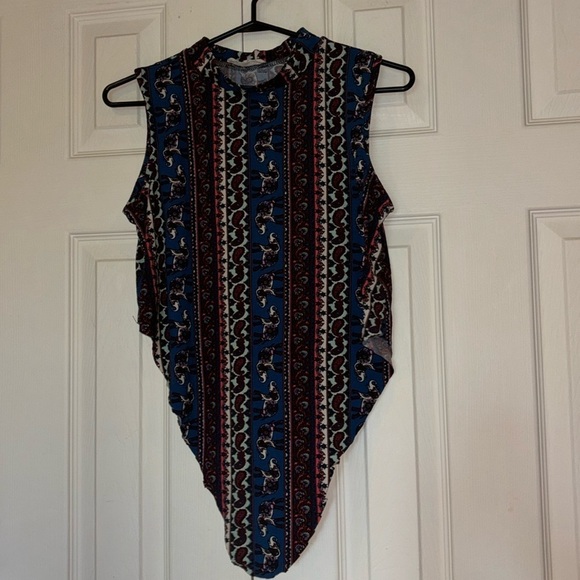 Pink Rose multi  pattern high neck sleeveless blouse Sz M - Picture 3 of 13